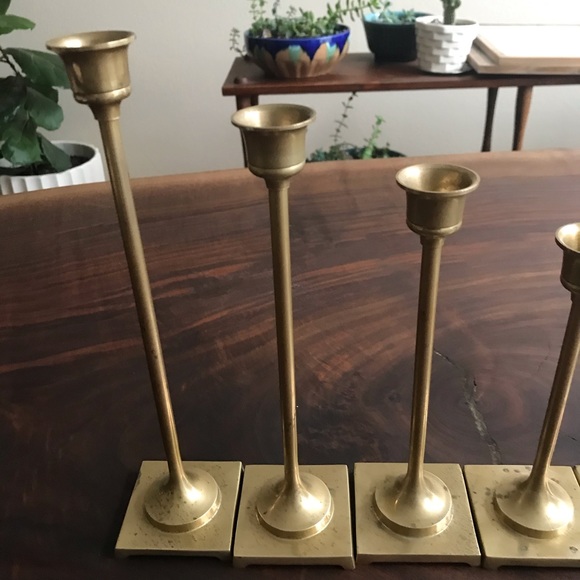 SOLD - Vintage Brass Mid Century Candlesticks / Candleholders - Set of 7 - Picture 7 of 12